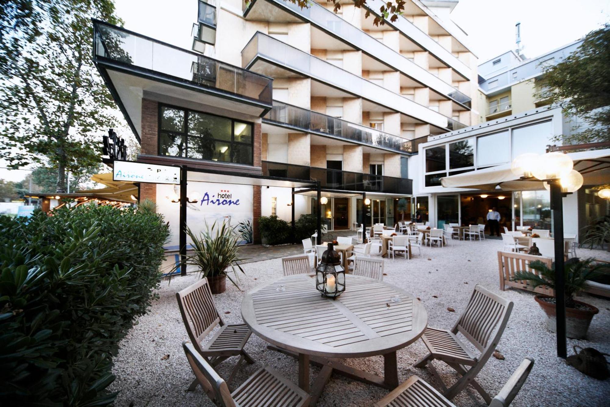 Hotel Airone Rimini Exterior foto